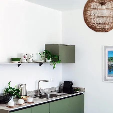 Konukevi Casa Batel & - Ferry, Free Parking, Market & Side 3*