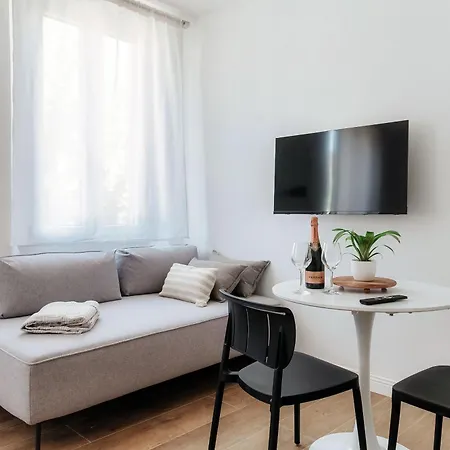 Casa Batel & - Ferry, Free Parking, Market & Side 4*