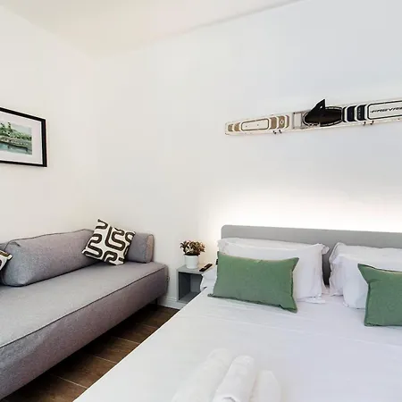 Casa Batel & - Ferry, Free Parking, Market & Side Guest house