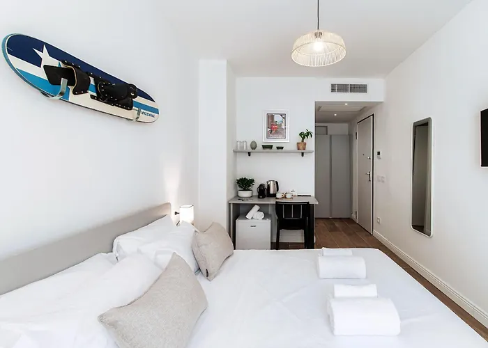 Casa Batel & - Ferry, Free Parking, Market & Side Como