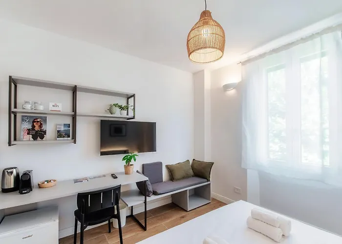 Casa Batel & - Ferry, Free Parking, Market & Side