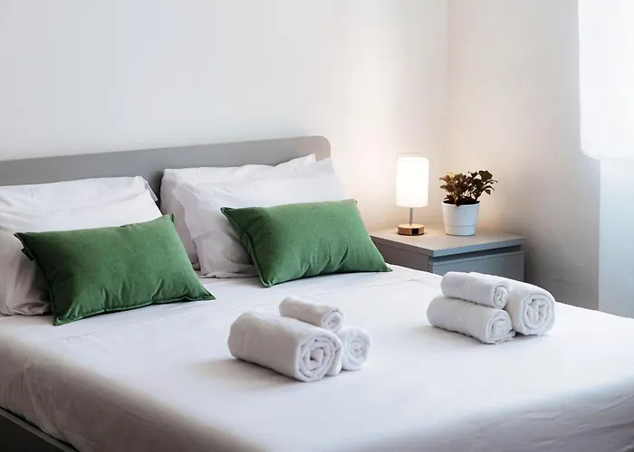 Casa Batel & - Ferry, Free Parking, Market & Side Πανσιόν Όπως