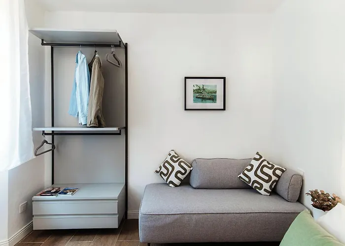 Πανσιόν Casa Batel & - Ferry, Free Parking, Market & Side 3*