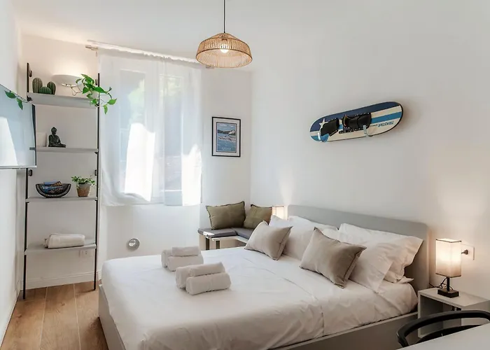 Casa Batel & - Ferry, Free Parking, Market & Side
