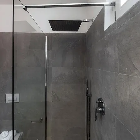 게스트하우스 Casa Batel & - Ferry, Free Parking, Market & Side 3*