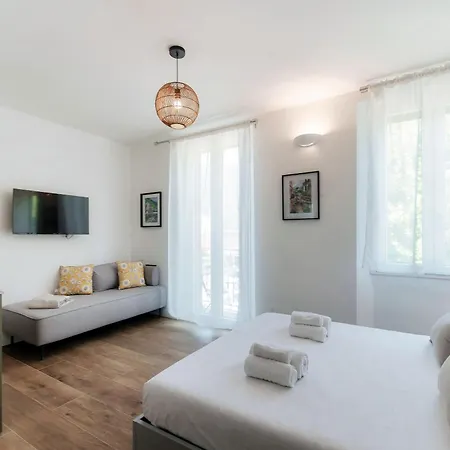 게스트하우스 Casa Batel & - Ferry, Free Parking, Market & Side 3*