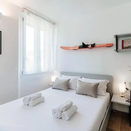 Casa Batel & - Ferry, Free Parking, Market & Side 3* 코모