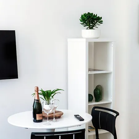 게스트하우스 Casa Batel & - Ferry, Free Parking, Market & Side